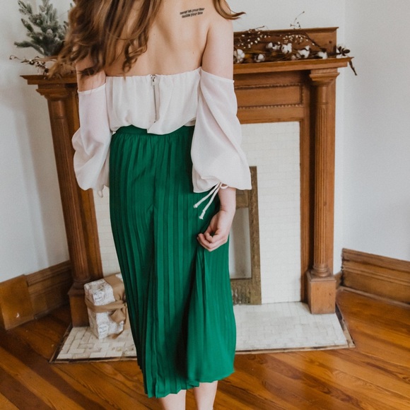 NWT Green Pleated Midi Skirt - Picture 12 of 16